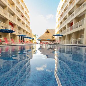 Decameron Isla Coral Guayabitos, Ramada All-Inclusive Resort